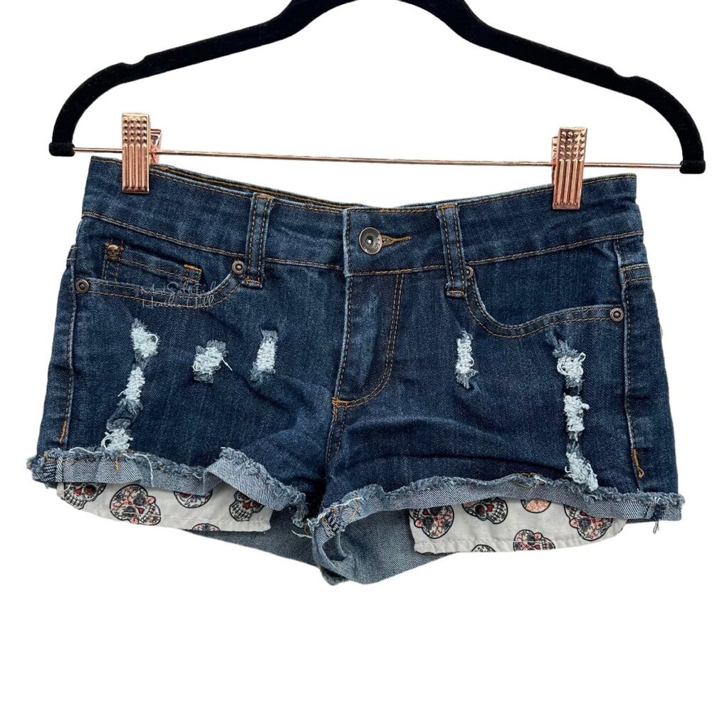 Lovesick The Short Dark Wash Skulls with Rose Exposed Pockets Jean Shorts